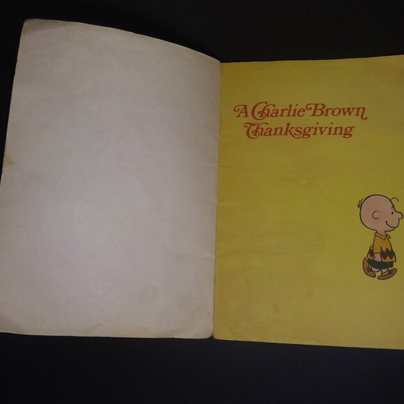 VTG A Charlie Brown Thanksgiving Paperback Book First Edition 1974-1975 - Picture 5 of 8